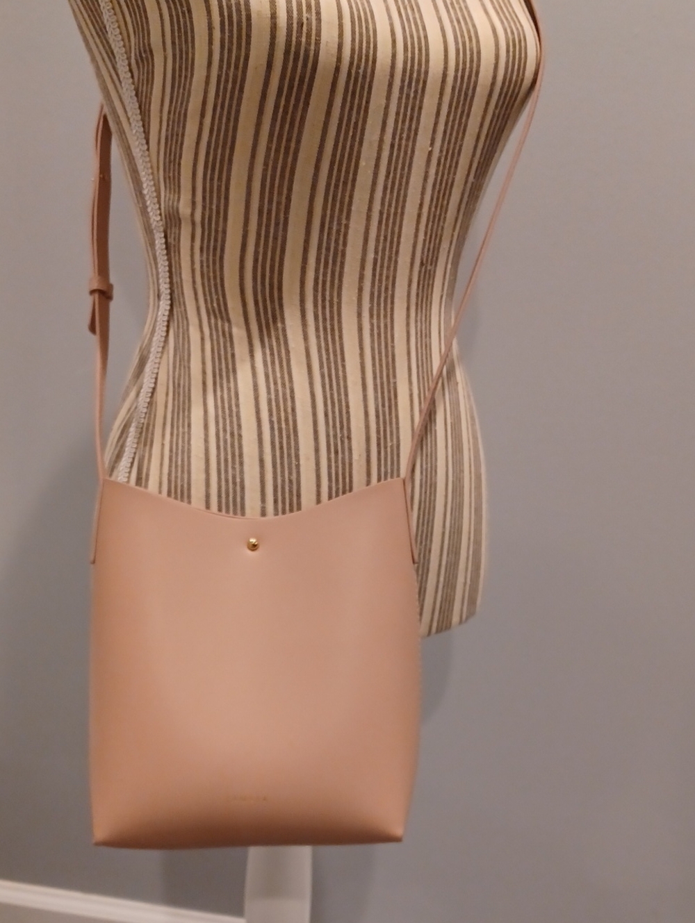 Samara Minimalist Crossbody Bucket Bag in Blush Pink